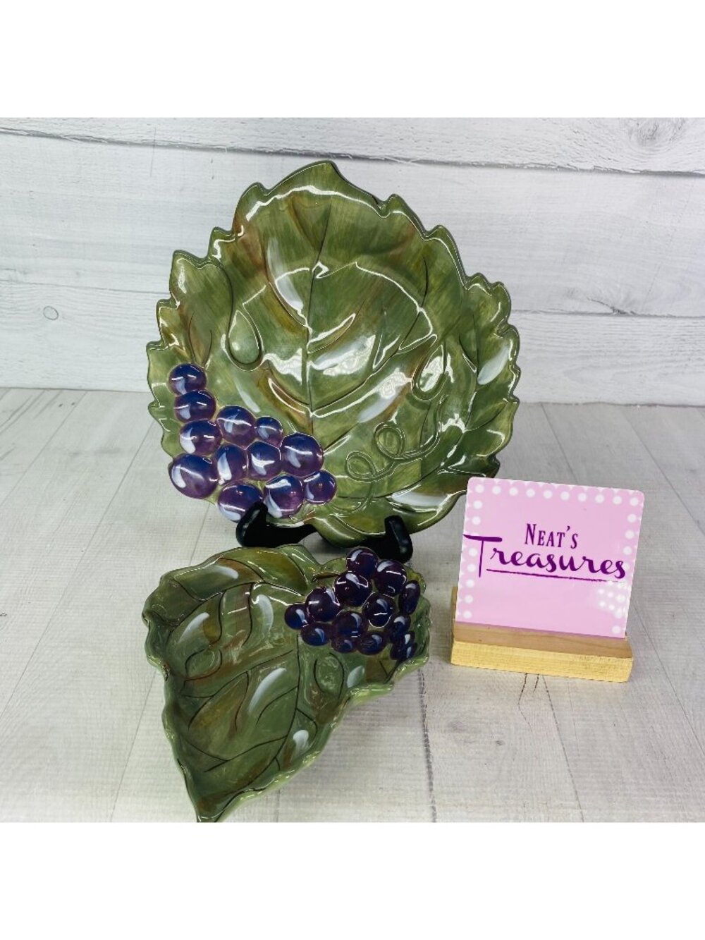 Noble Excellence MERITAGE Earthenware Grapes Scalloped 8" & 9" Leaf Dish Set 2